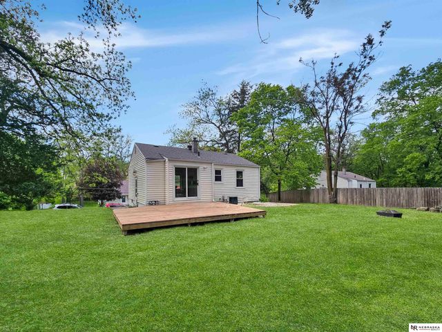 305 Kohl Road, Bellevue, NE 68005