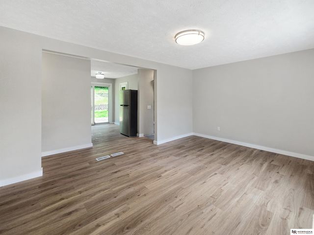 305 Kohl Road, Bellevue, NE 68005