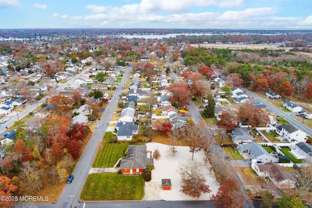 649 Spray Avenue, Beachwood, NJ 08722