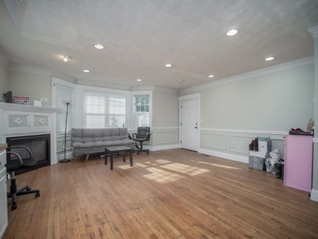 145 Murdock 1, Boston, MA 02135