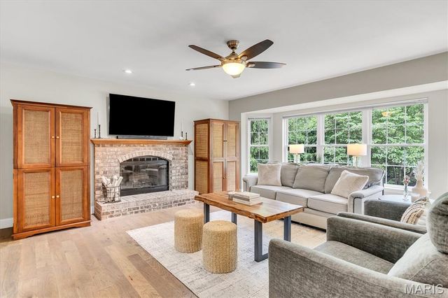 5522 Bellemeade Trail Court, St Louis, MO 63129