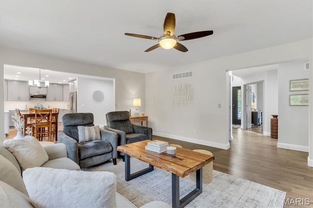 5522 Bellemeade Trail Court, St Louis, MO 63129