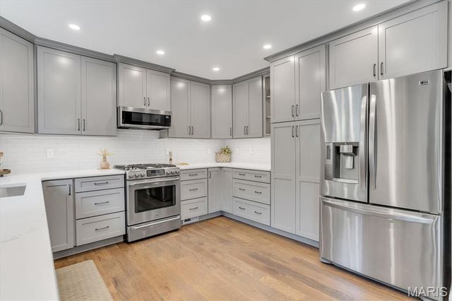 5522 Bellemeade Trail Court, St Louis, MO 63129