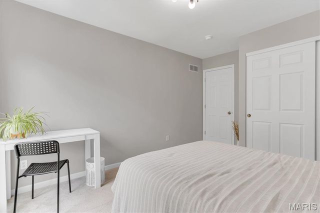 5522 Bellemeade Trail Court, St Louis, MO 63129