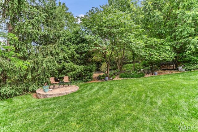 5522 Bellemeade Trail Court, St Louis, MO 63129
