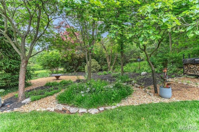 5522 Bellemeade Trail Court, St Louis, MO 63129