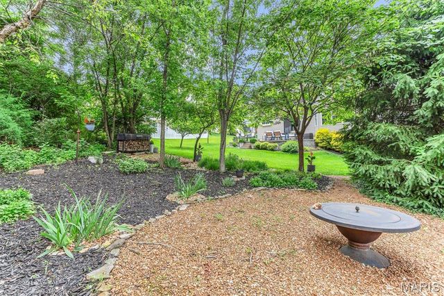 5522 Bellemeade Trail Court, St Louis, MO 63129
