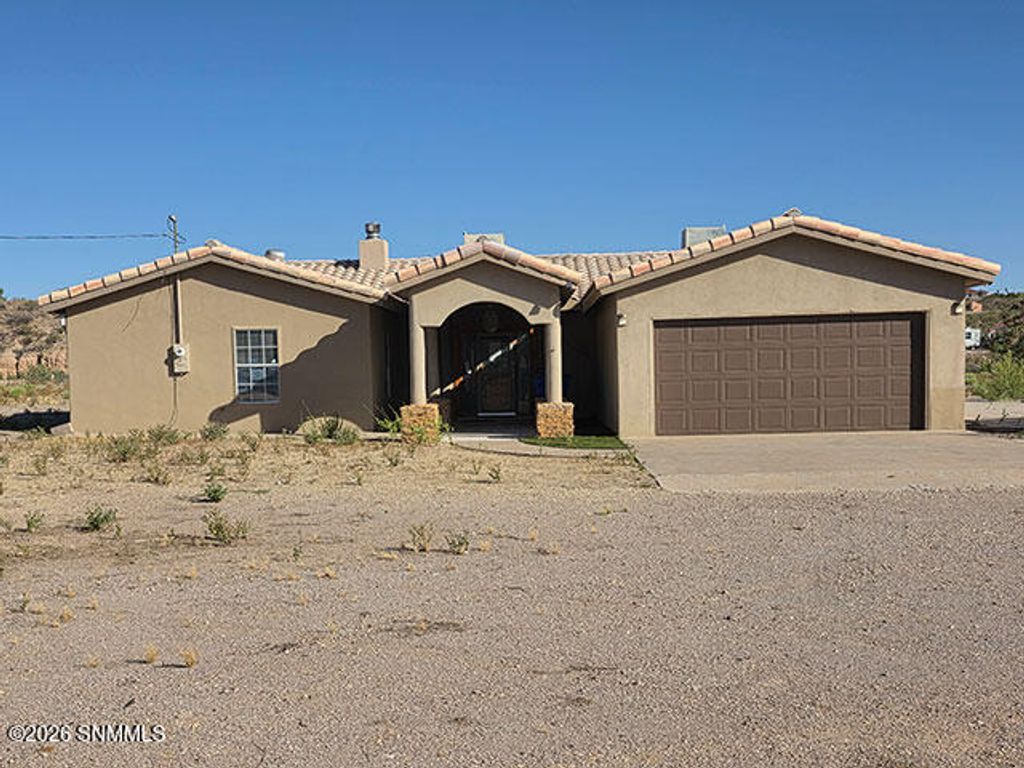 5455 Maura Lane, Las Cruces, NM 88012