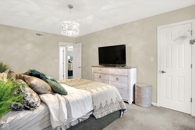 340 Seabreeze Circle, Avon, IN 46123