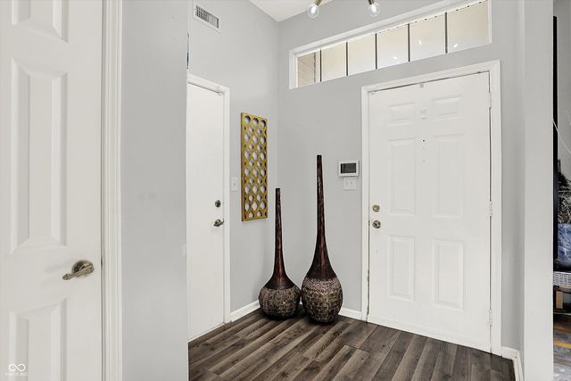 340 Seabreeze Circle, Avon, IN 46123