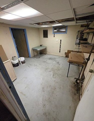 35 Lake Drive, Wilbraham, MA 01095