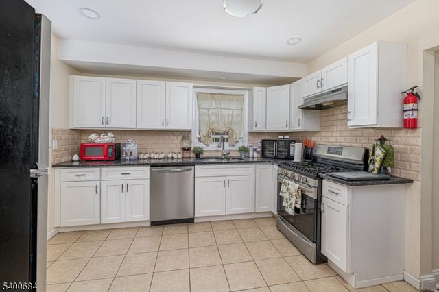 836 S 11Th St, Newark City, NJ 07108