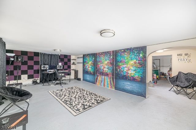 836 S 11Th St, Newark City, NJ 07108