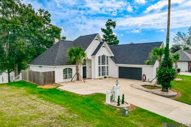 11964 River Highlands, St Amant, LA 70774