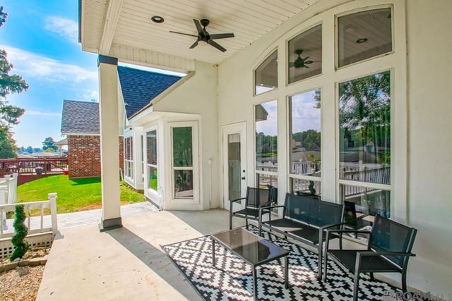 11964 River Highlands, St Amant, LA 70774