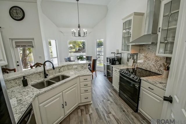 11964 River Highlands, St Amant, LA 70774