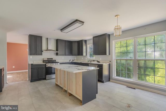 1004 PEMBRIDGE CT, Bowie, MD 20716