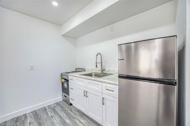 226 Fairweather LN, Fort Myers Beach, FL 33931