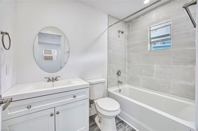 226 Fairweather LN, Fort Myers Beach, FL 33931