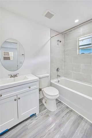 226 Fairweather LN, Fort Myers Beach, FL 33931