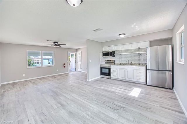 226 Fairweather LN, Fort Myers Beach, FL 33931