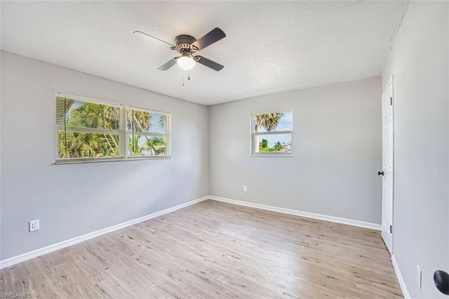 226 Fairweather LN, Fort Myers Beach, FL 33931