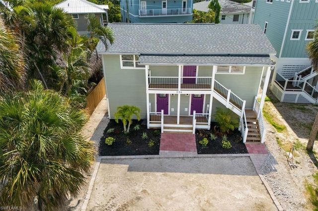 226 Fairweather LN, Fort Myers Beach, FL 33931