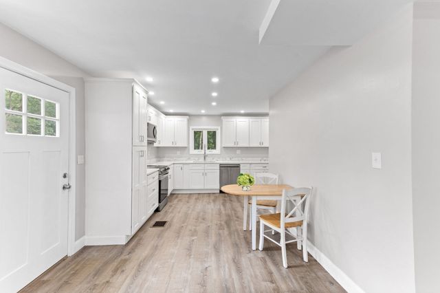 188 Page St, Avon, MA 02322