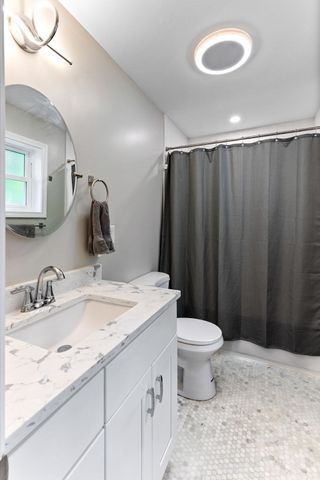 188 Page St, Avon, MA 02322
