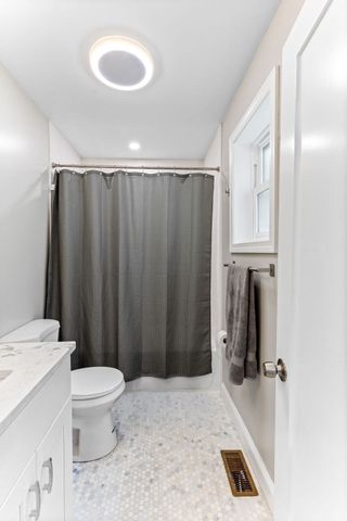 188 Page St, Avon, MA 02322