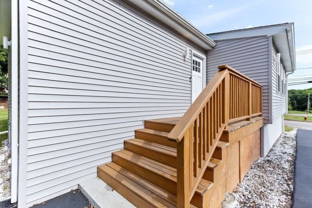 188 Page St, Avon, MA 02322