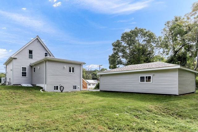 188 Page St, Avon, MA 02322