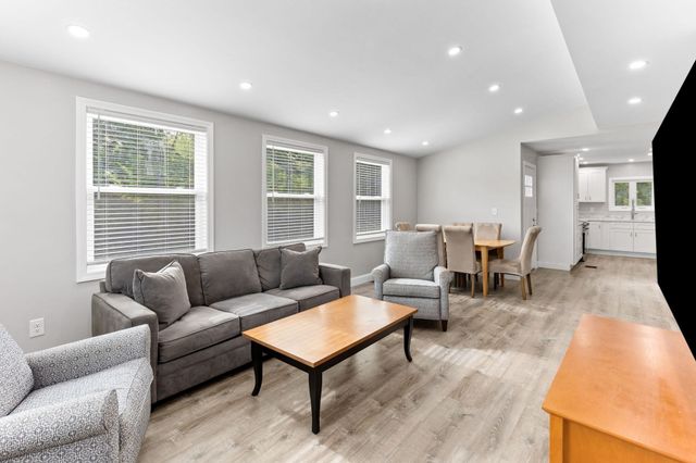 188 Page St, Avon, MA 02322