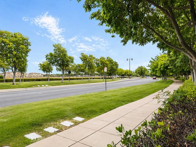 48 S Curioso St, Mountain House, CA 95391