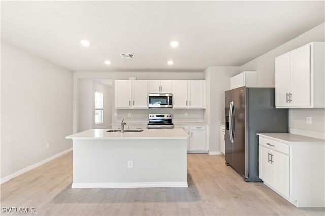 1192 BROOKLANDS DR, Fort Myers, FL 33905