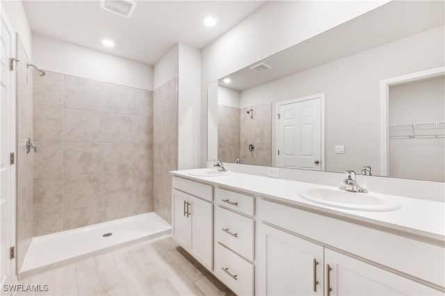 1192 BROOKLANDS DR, Fort Myers, FL 33905