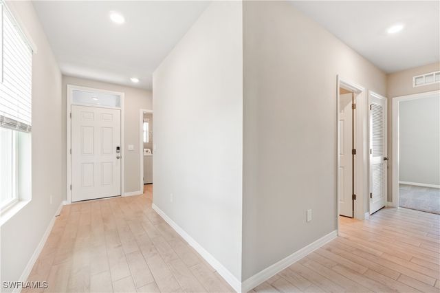 1192 BROOKLANDS DR, Fort Myers, FL 33905