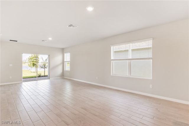 1192 BROOKLANDS DR, Fort Myers, FL 33905