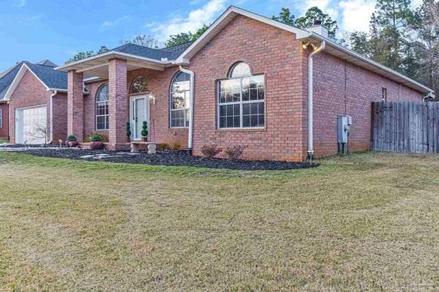 5371 Stafford Cir, Pace, FL 32571