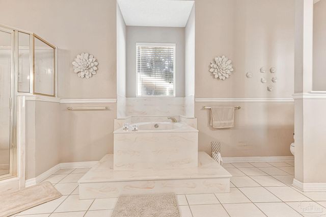 5371 Stafford Cir, Pace, FL 32571