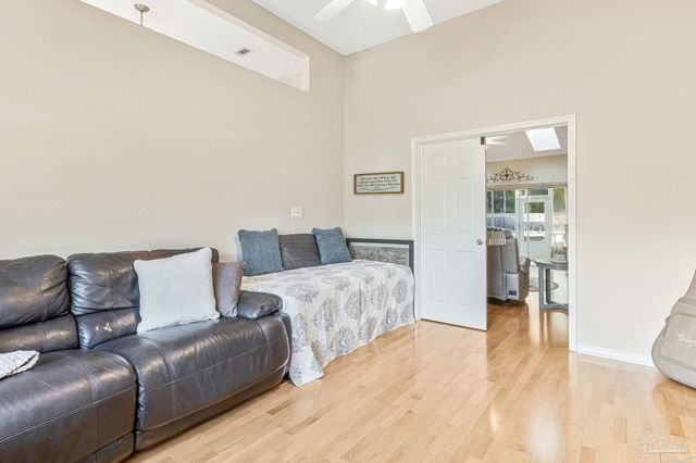 5371 Stafford Cir, Pace, FL 32571