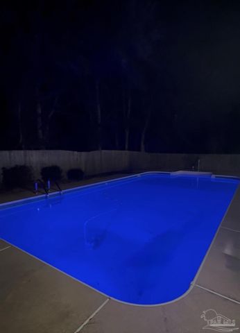 5371 Stafford Cir, Pace, FL 32571