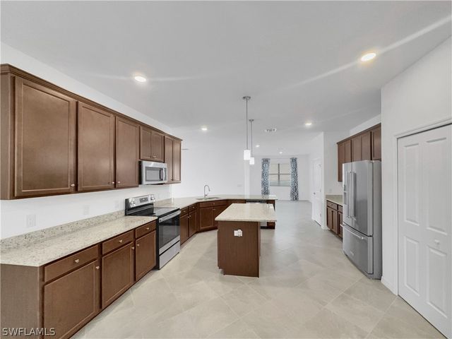 3198 Altimira DR, Fort Myers, FL 33905