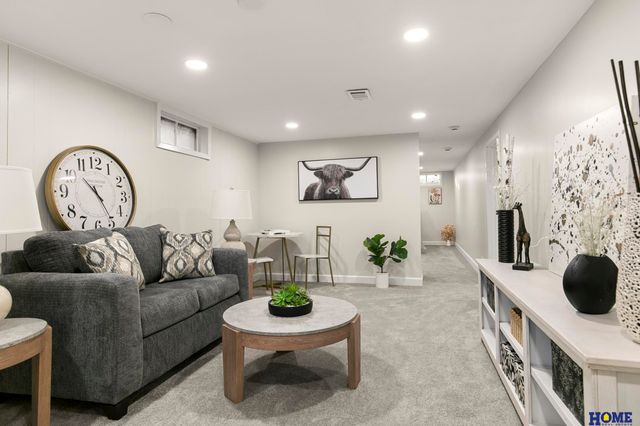 4341 S 45th Street, Lincoln, NE 68516