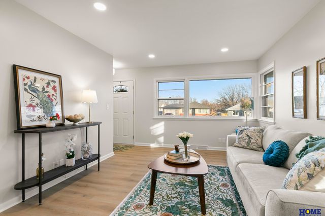 4341 S 45th Street, Lincoln, NE 68516