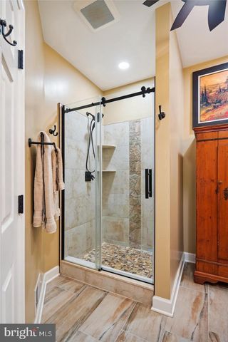 43074 OLD GALLIVAN TER, Ashburn, VA 20147