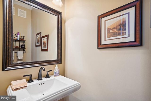 43074 OLD GALLIVAN TER, Ashburn, VA 20147