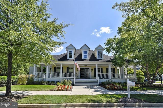 43074 OLD GALLIVAN TER, Ashburn, VA 20147