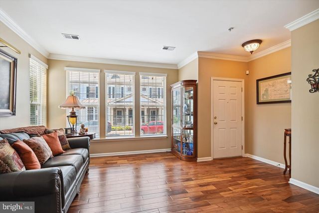 43074 OLD GALLIVAN TER, Ashburn, VA 20147