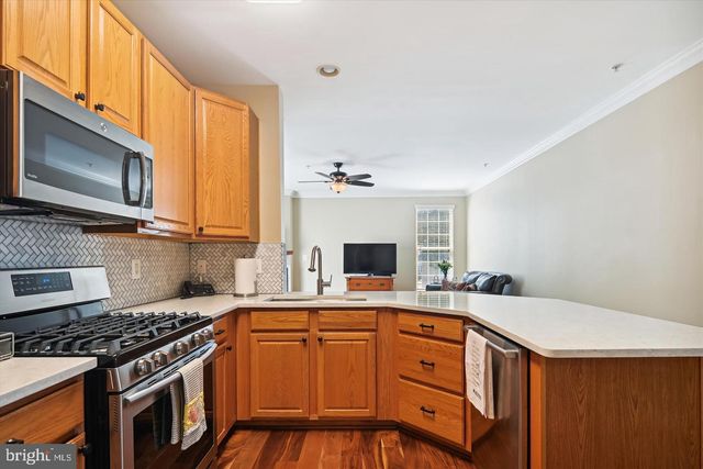 43074 OLD GALLIVAN TER, Ashburn, VA 20147
